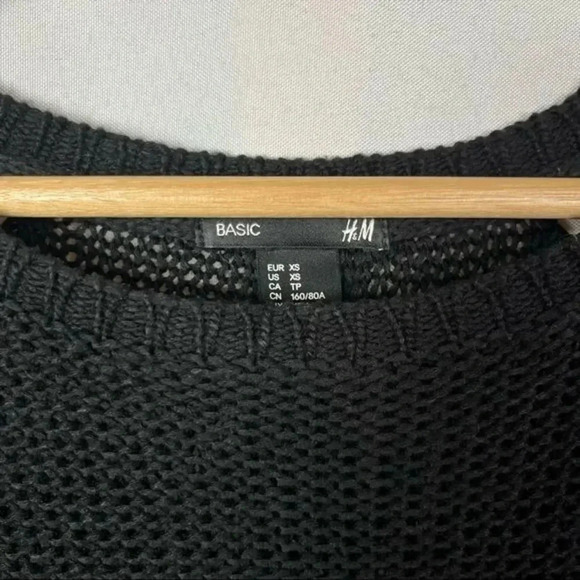 H&M Basic Black Open Knit Round Neck Sweater XS - Picture 4 of 4